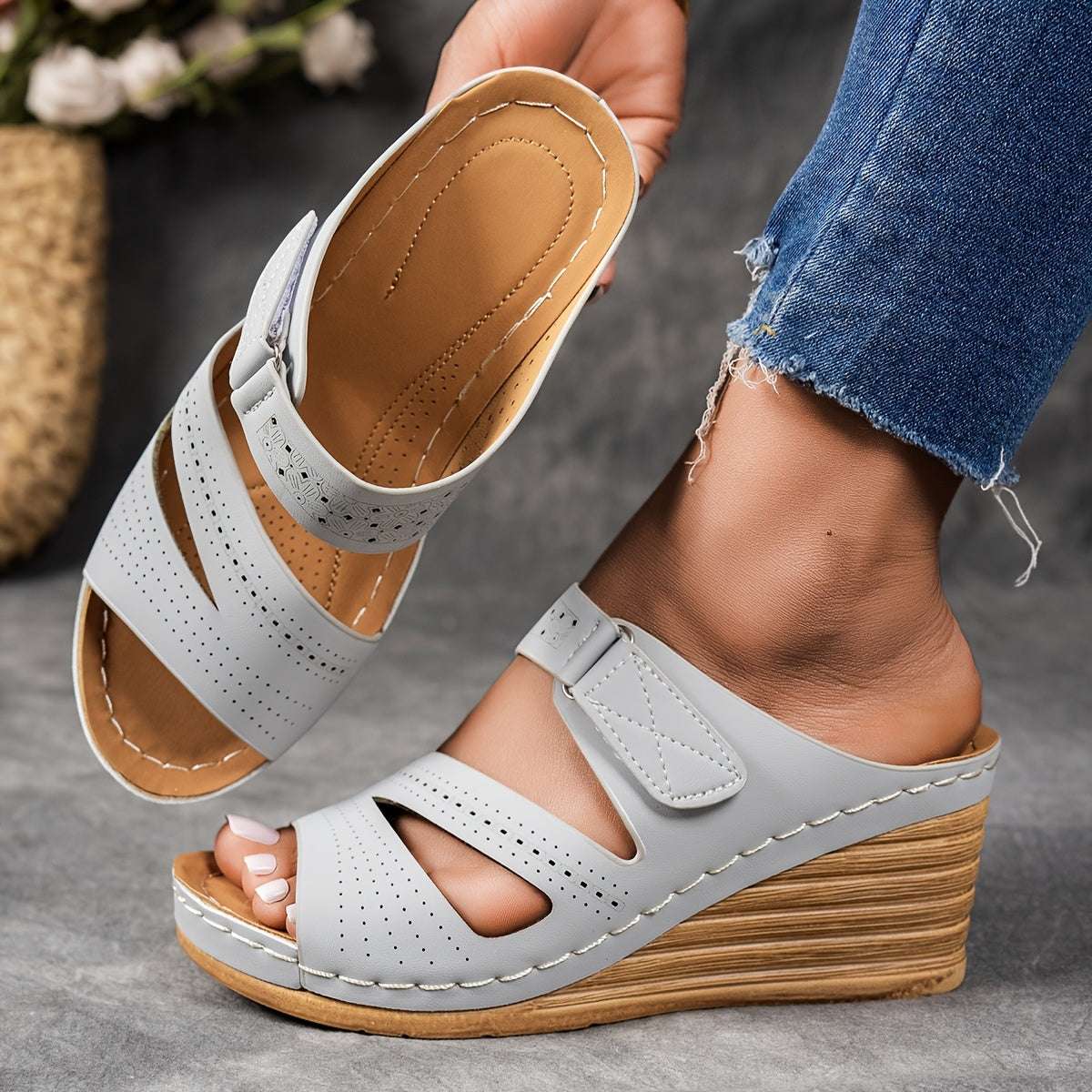 Casual Open Toe with Comfortable Ankle Strap Women's Tan Wedge Sandals