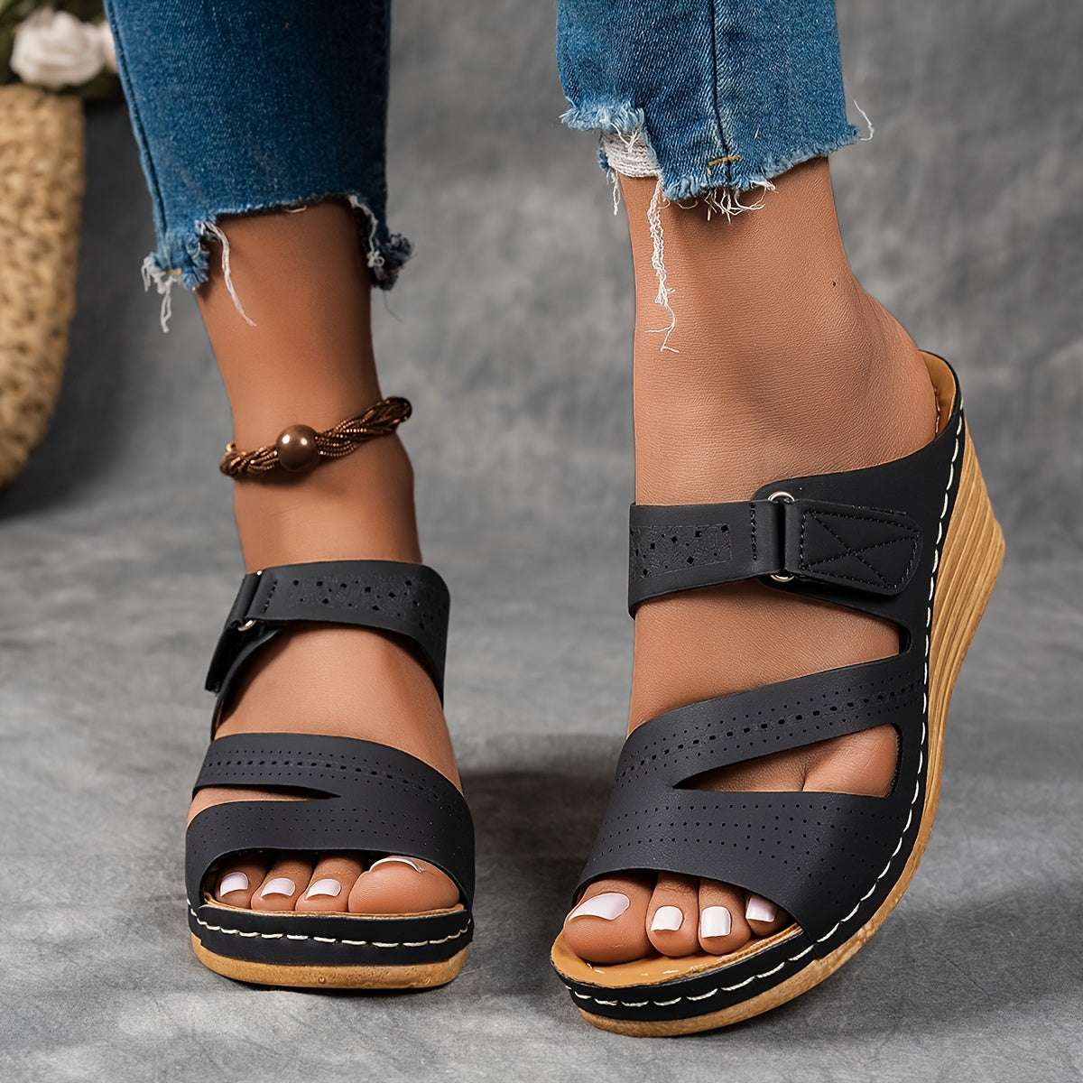 Casual Open Toe with Comfortable Ankle Strap Women's Tan Wedge Sandals